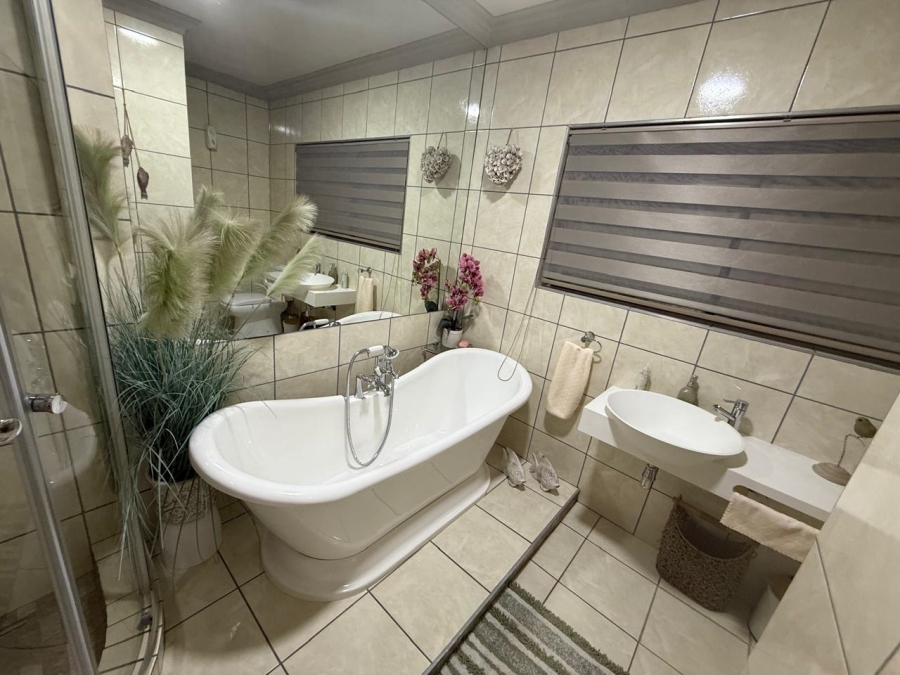 3 Bedroom Property for Sale in Arcon Park Gauteng