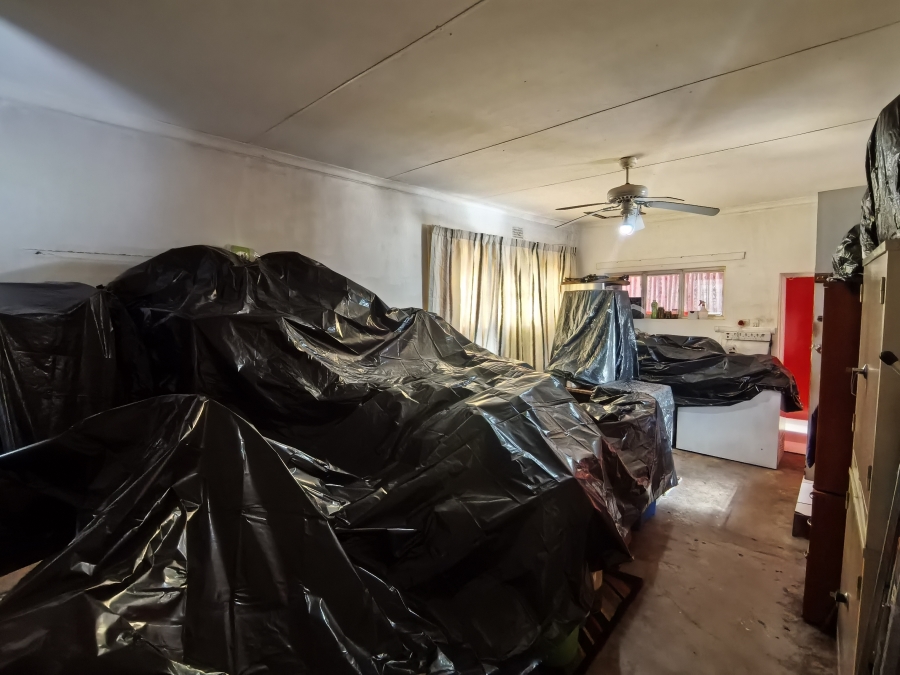 6 Bedroom Property for Sale in Primrose Gauteng