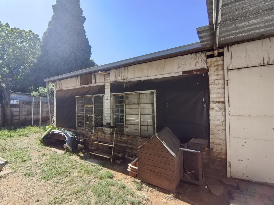 6 Bedroom Property for Sale in Primrose Gauteng