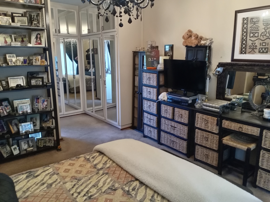 3 Bedroom Property for Sale in Weltevreden Park Gauteng