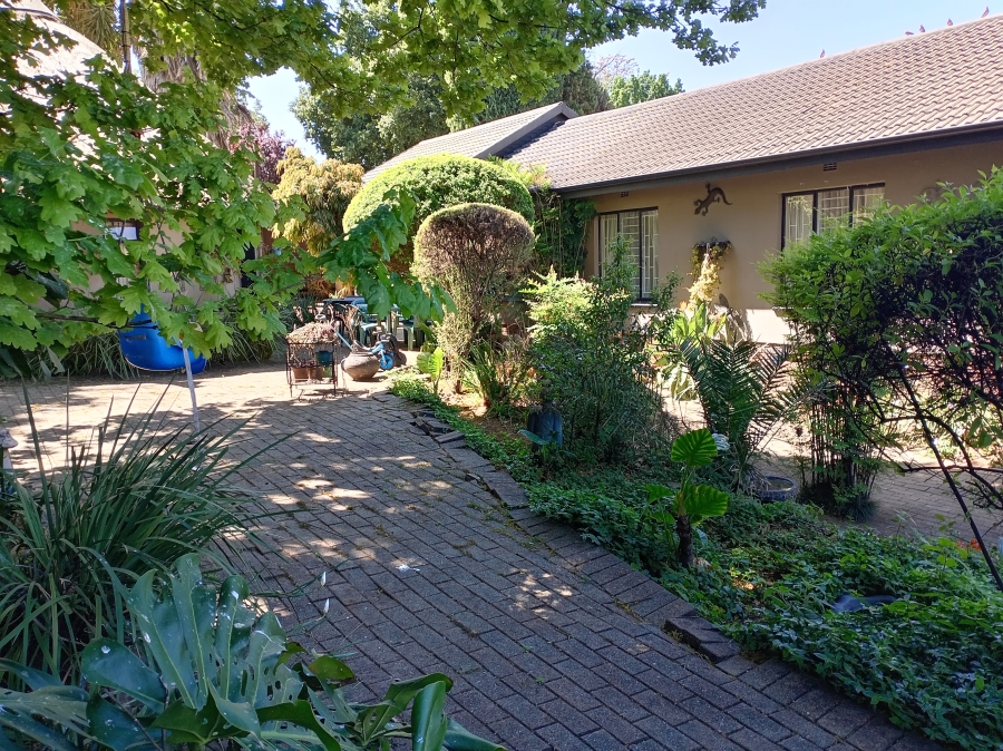 3 Bedroom Property for Sale in Weltevreden Park Gauteng