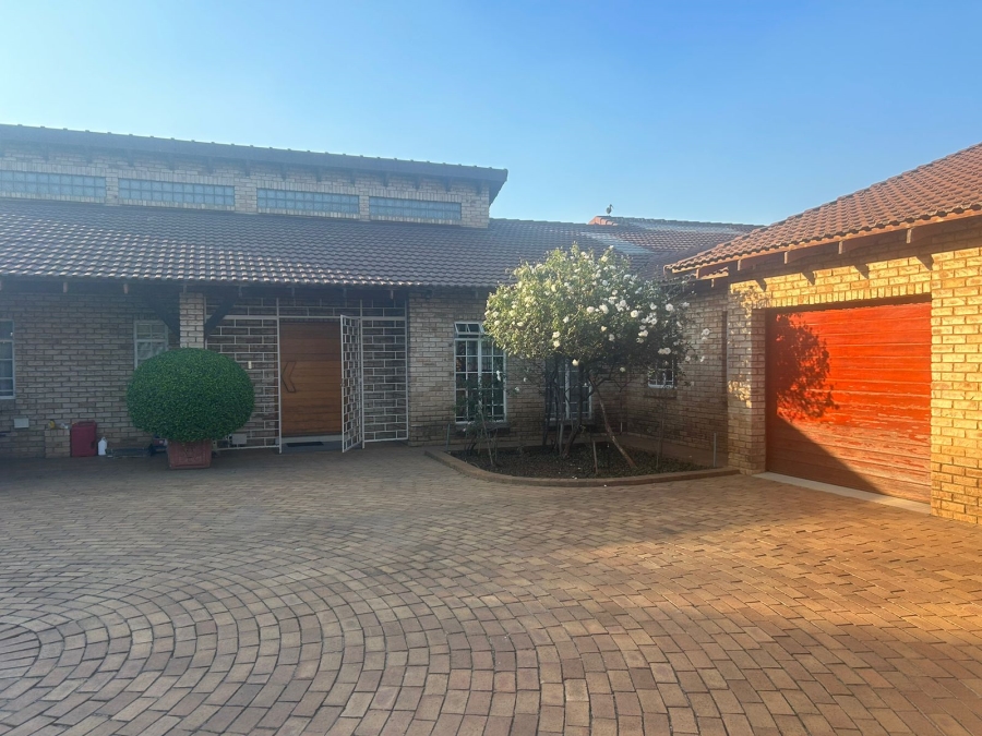 3 Bedroom Property for Sale in Bedfordview Gauteng