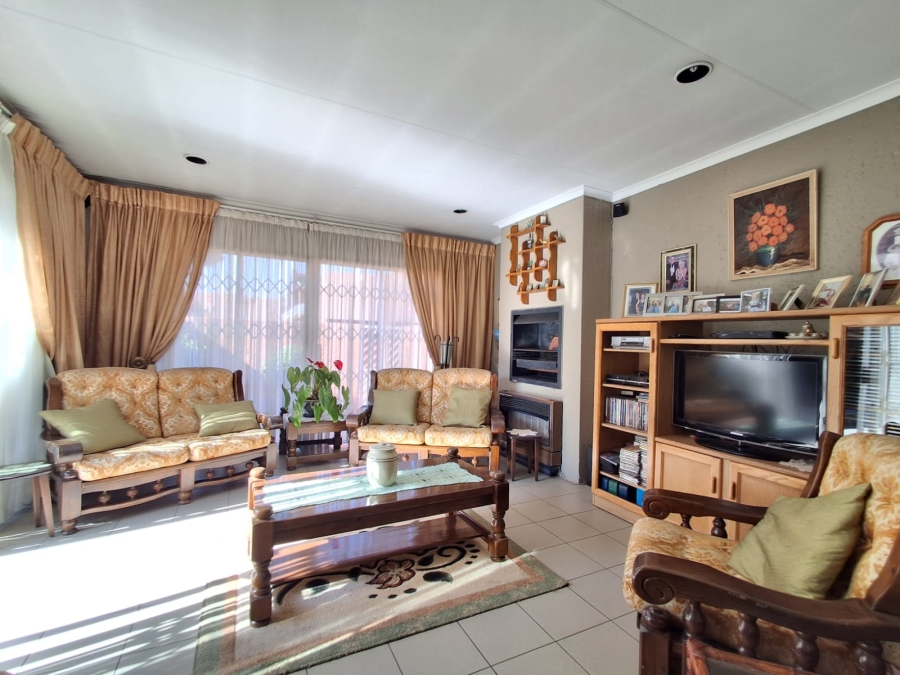 2 Bedroom Property for Sale in Arcon Park Gauteng