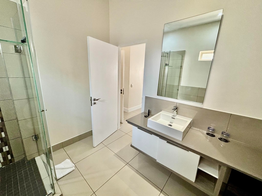 2 Bedroom Property for Sale in Rosebank Gauteng