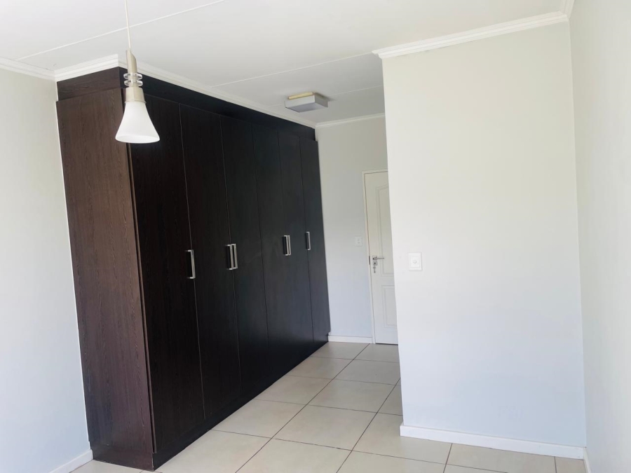 To Let 2 Bedroom Property for Rent in Kyalami Hills Gauteng