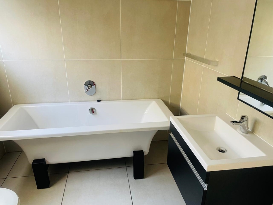 To Let 2 Bedroom Property for Rent in Kyalami Hills Gauteng