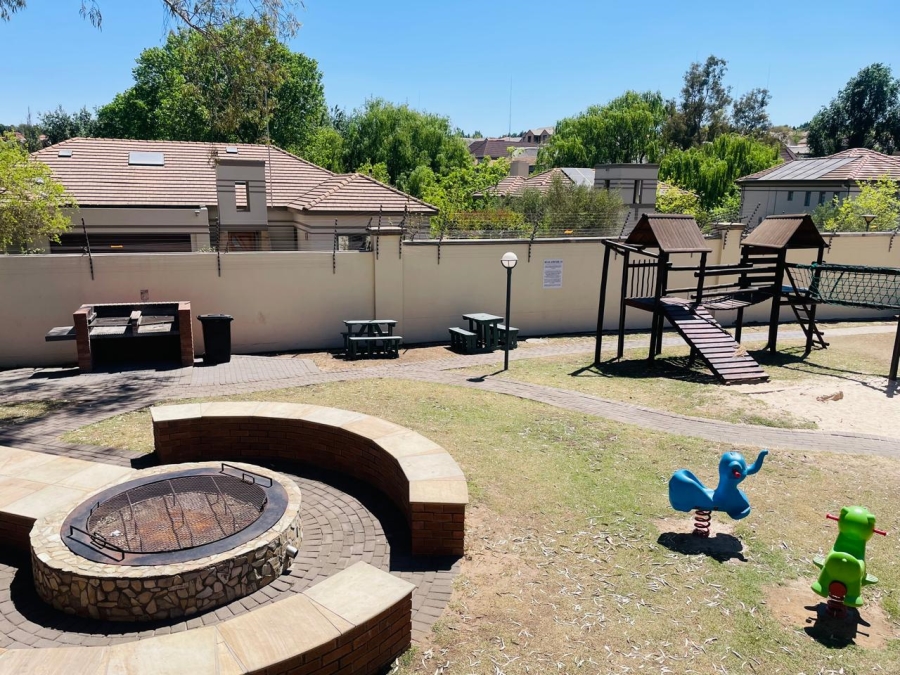 To Let 2 Bedroom Property for Rent in Kyalami Hills Gauteng