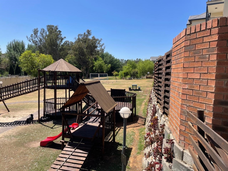 To Let 2 Bedroom Property for Rent in Kyalami Hills Gauteng