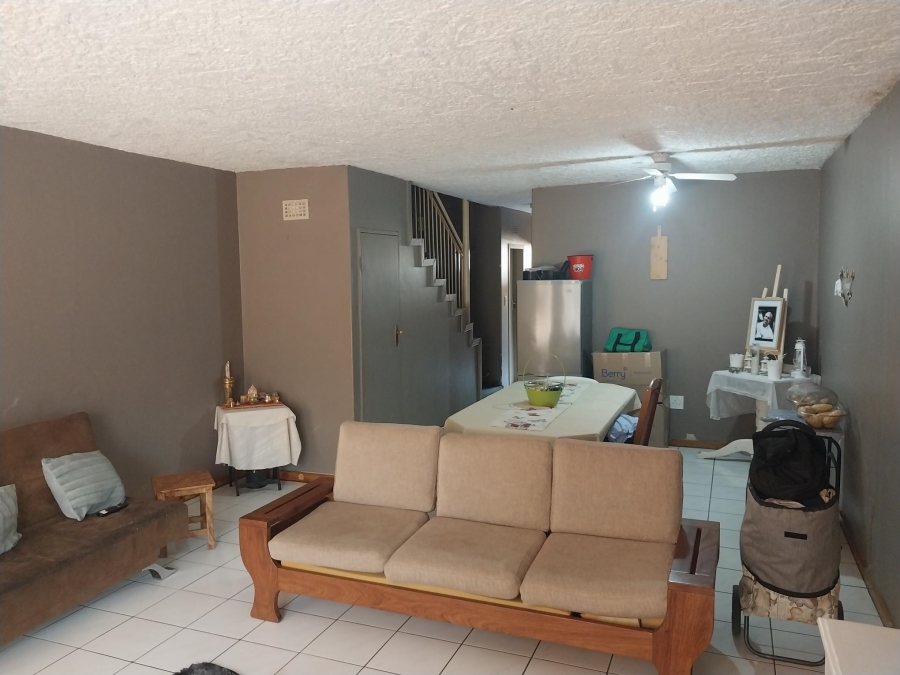 2 Bedroom Property for Sale in Windsor Gauteng