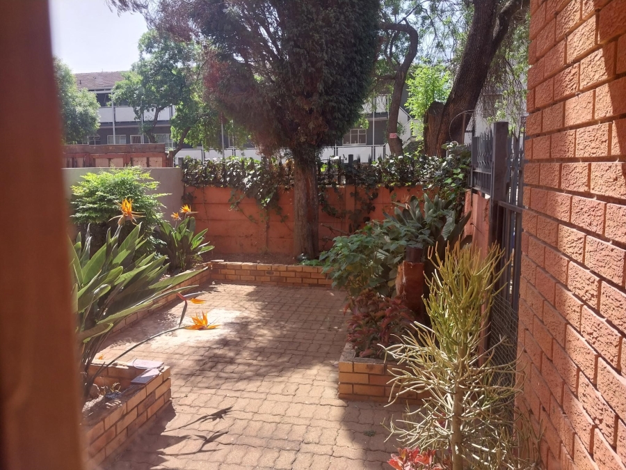 2 Bedroom Property for Sale in Windsor Gauteng