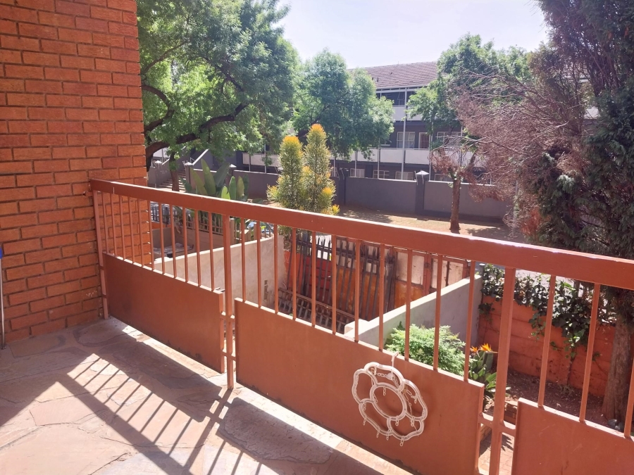 2 Bedroom Property for Sale in Windsor Gauteng