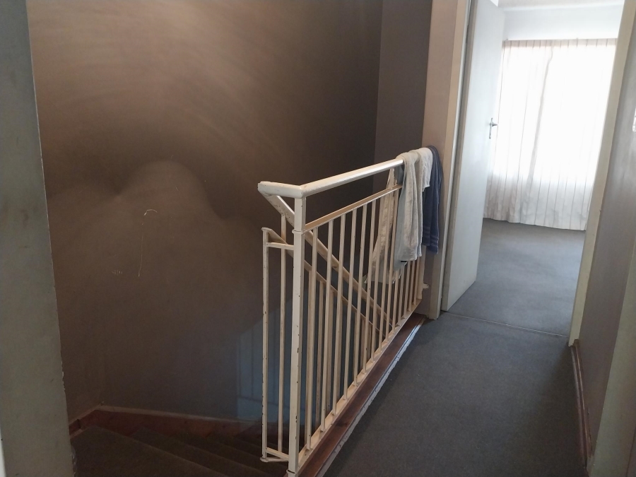 2 Bedroom Property for Sale in Windsor Gauteng