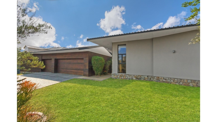 To Let 4 Bedroom Property for Rent in Waterfall Country Estate Gauteng