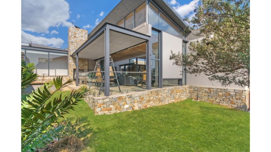 To Let 4 Bedroom Property for Rent in Waterfall Country Estate Gauteng