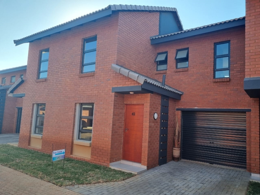 3 Bedroom Property for Sale in Theresa Park Gauteng