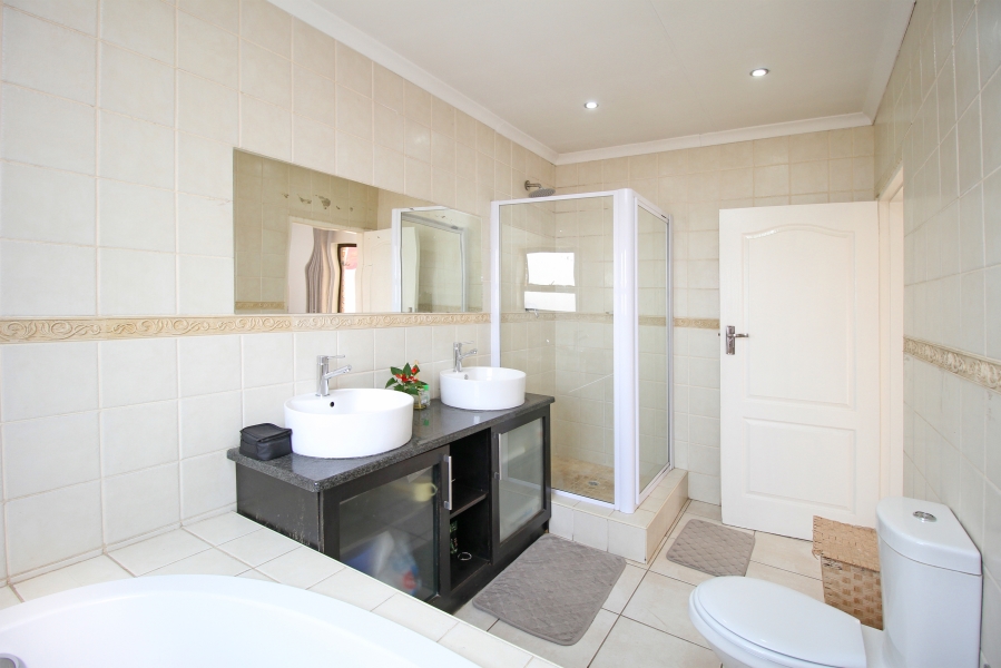 3 Bedroom Property for Sale in Noordhang Gauteng