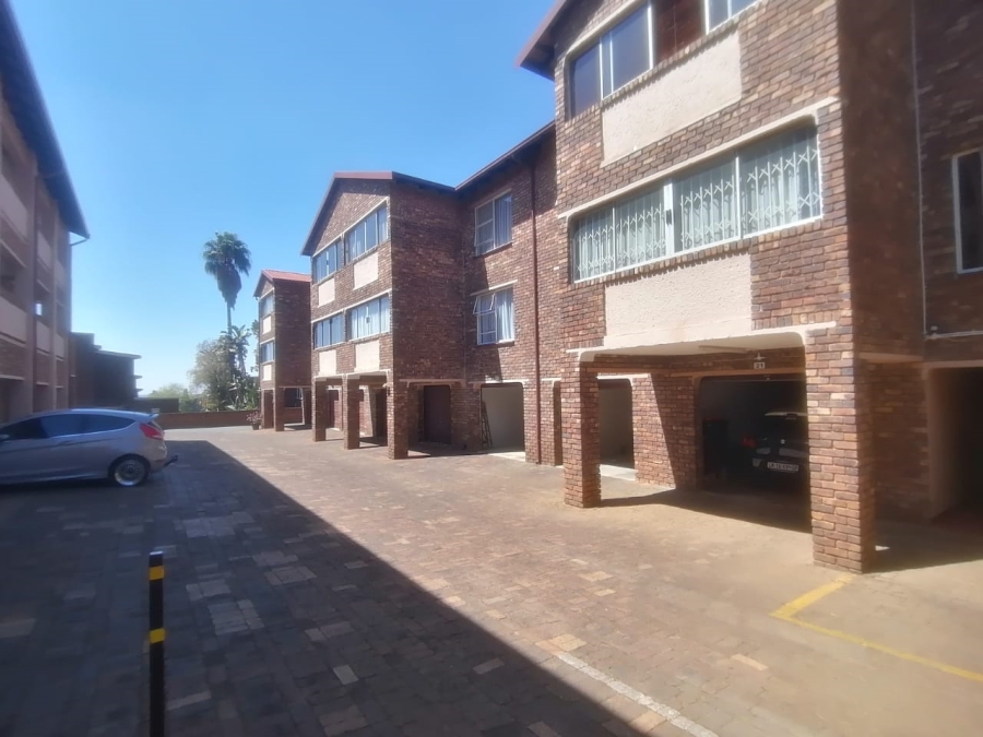 2 Bedroom Property for Sale in Northcliff Gauteng