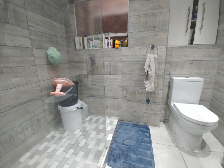 2 Bedroom Property for Sale in Northcliff Gauteng
