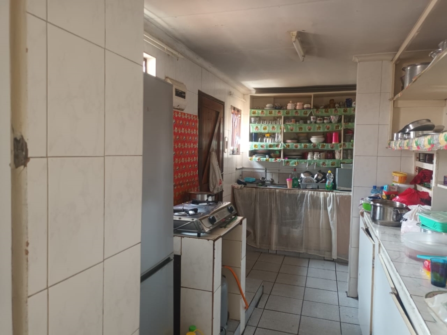 4 Bedroom Property for Sale in Lotus Gardens Gauteng