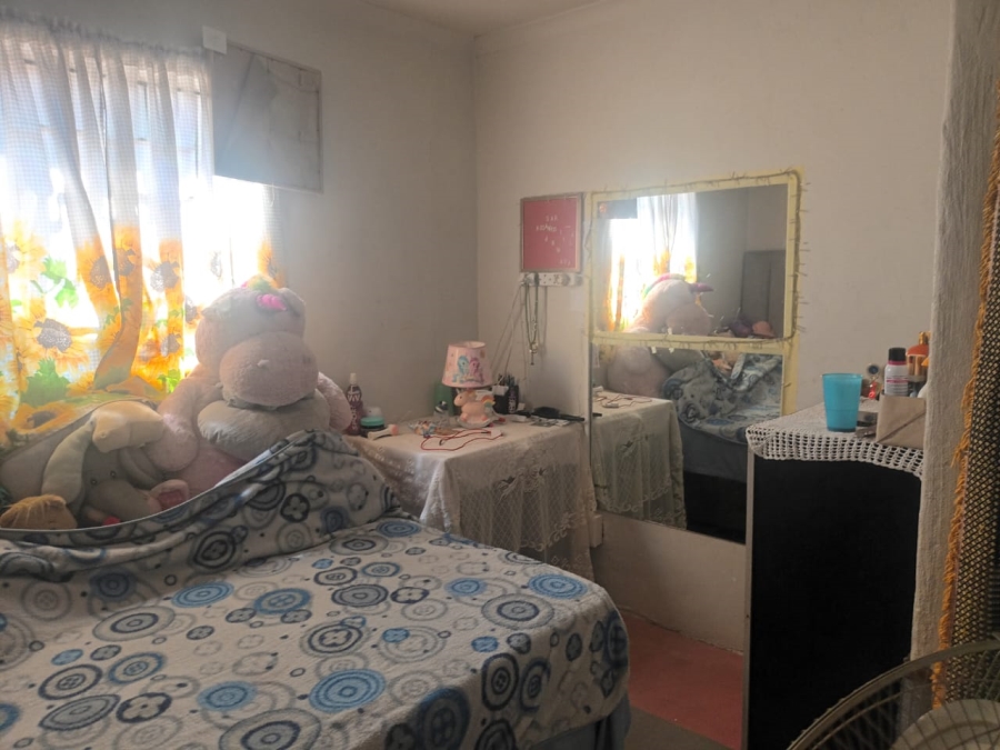 4 Bedroom Property for Sale in Lotus Gardens Gauteng