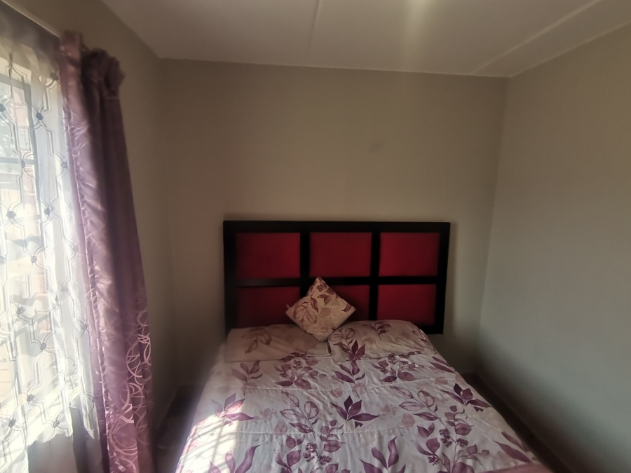 2 Bedroom Property for Sale in Alveda Park Gauteng