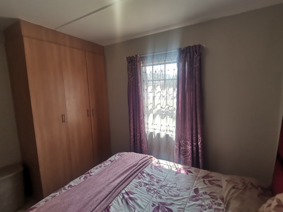 2 Bedroom Property for Sale in Alveda Park Gauteng