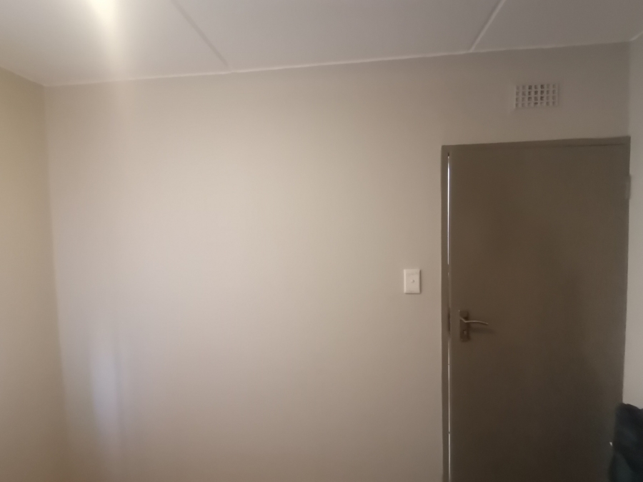 2 Bedroom Property for Sale in Alveda Park Gauteng