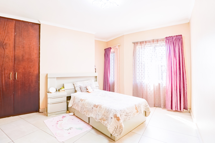 4 Bedroom Property for Sale in Six Fountains Residential Estate Gauteng