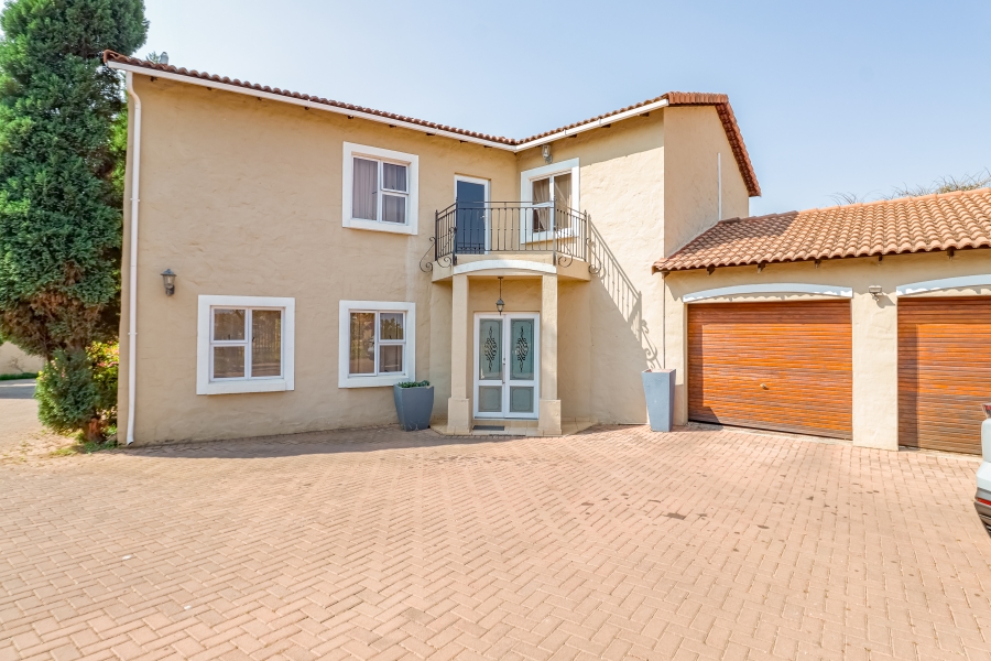 4 Bedroom Property for Sale in Six Fountains Residential Estate Gauteng