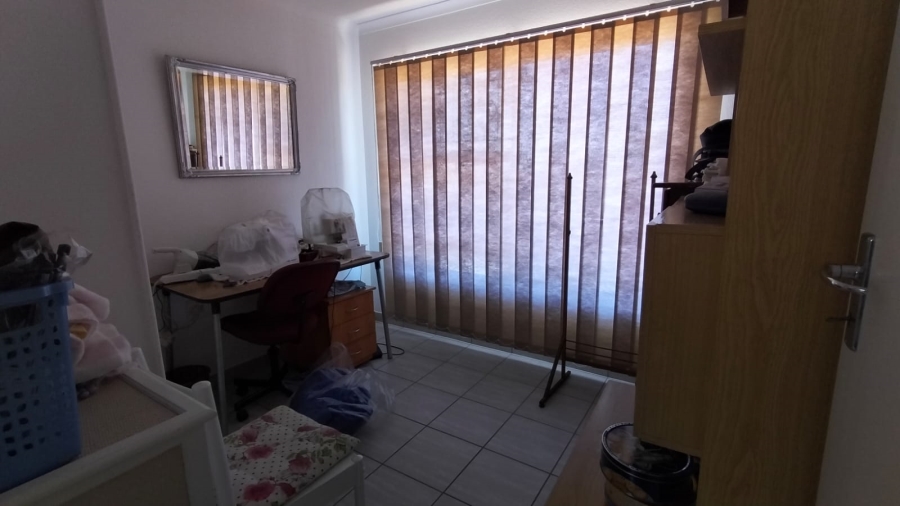 3 Bedroom Property for Sale in Noordheuwel Gauteng