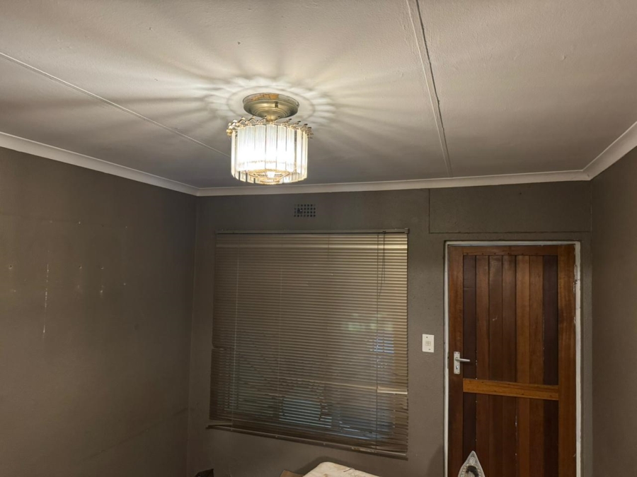 To Let 2 Bedroom Property for Rent in Lombardy West Gauteng