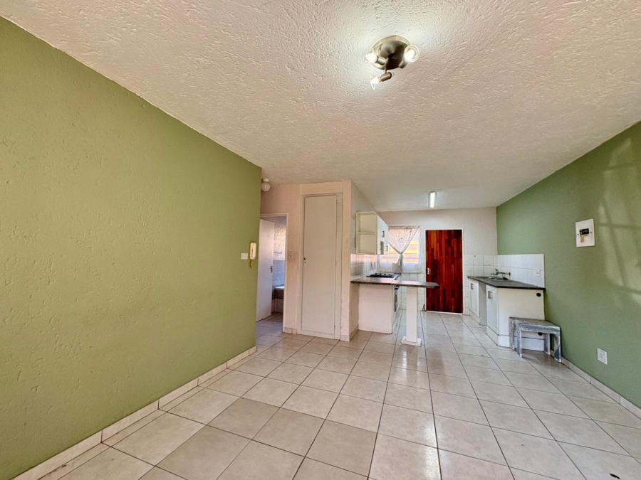 2 Bedroom Property for Sale in Kenleaf Gauteng