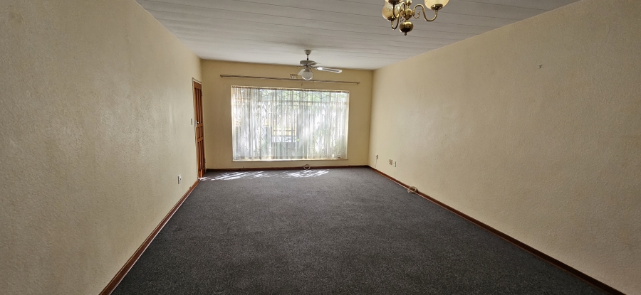 2 Bedroom Property for Sale in New Redruth Gauteng