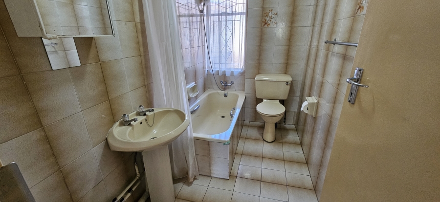 2 Bedroom Property for Sale in New Redruth Gauteng
