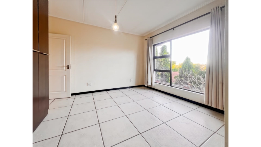2 Bedroom Property for Sale in Douglasdale Gauteng