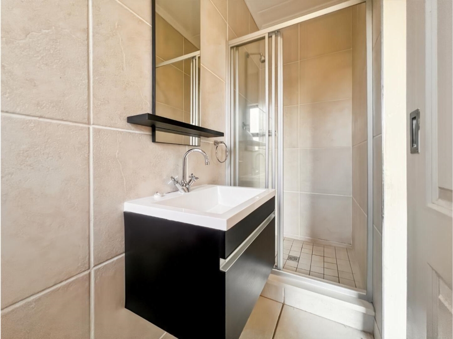 2 Bedroom Property for Sale in Douglasdale Gauteng