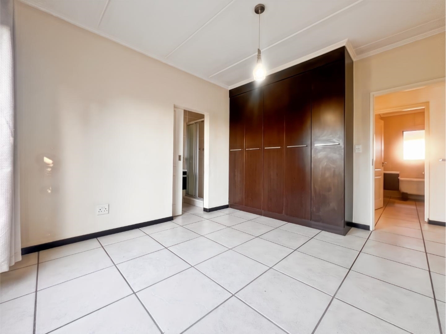 2 Bedroom Property for Sale in Douglasdale Gauteng