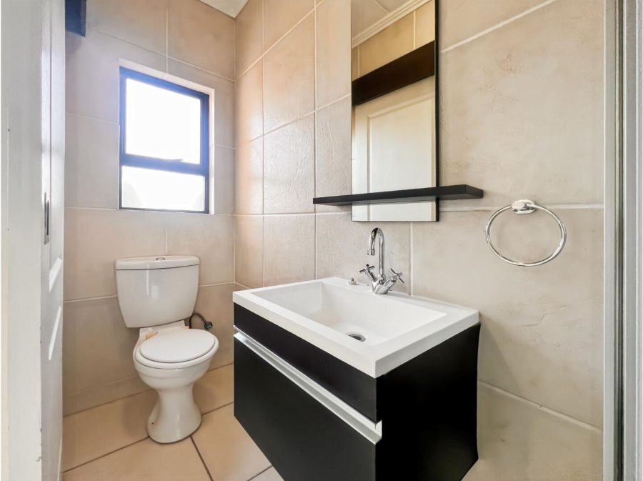 2 Bedroom Property for Sale in Douglasdale Gauteng