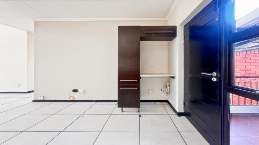 2 Bedroom Property for Sale in Douglasdale Gauteng