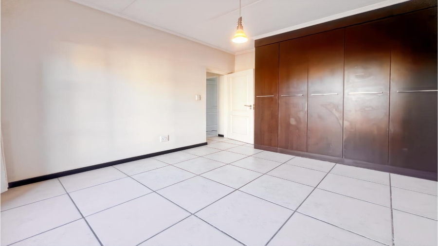 2 Bedroom Property for Sale in Douglasdale Gauteng