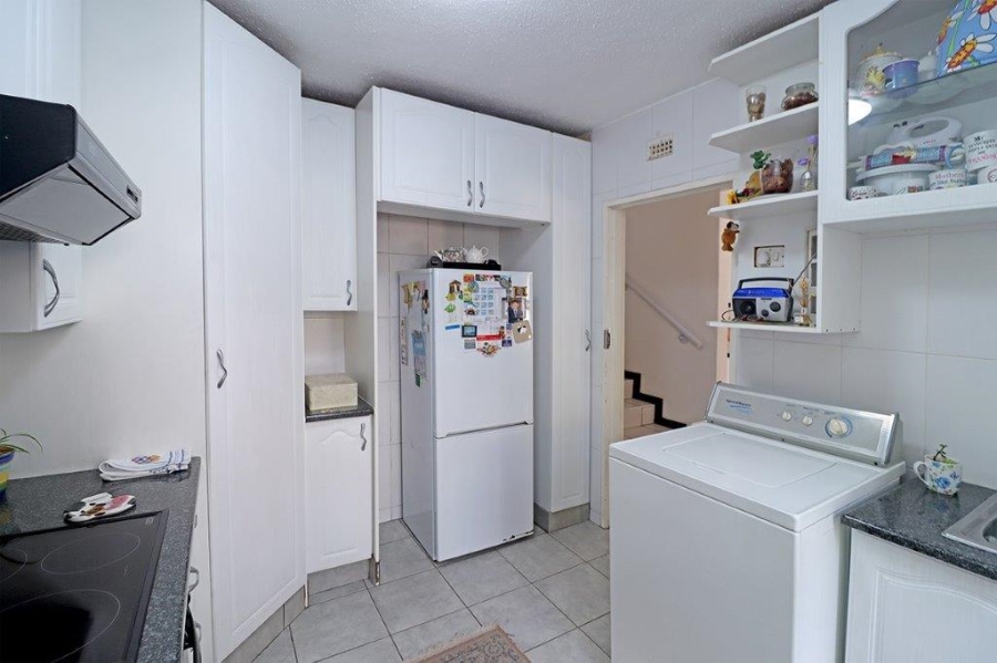 3 Bedroom Property for Sale in Sunnyrock Gauteng