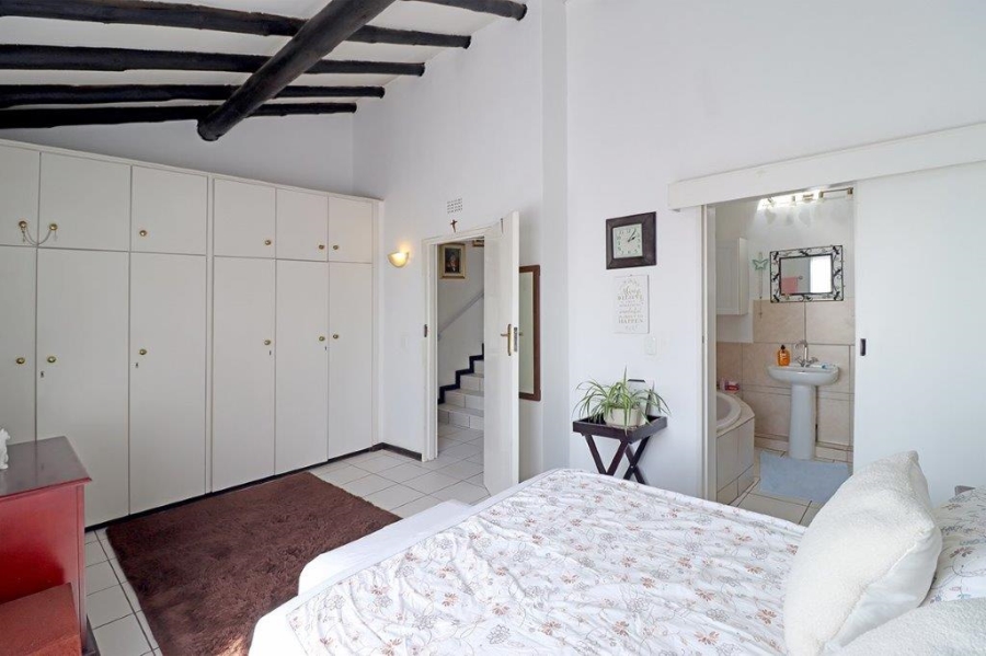 3 Bedroom Property for Sale in Sunnyrock Gauteng