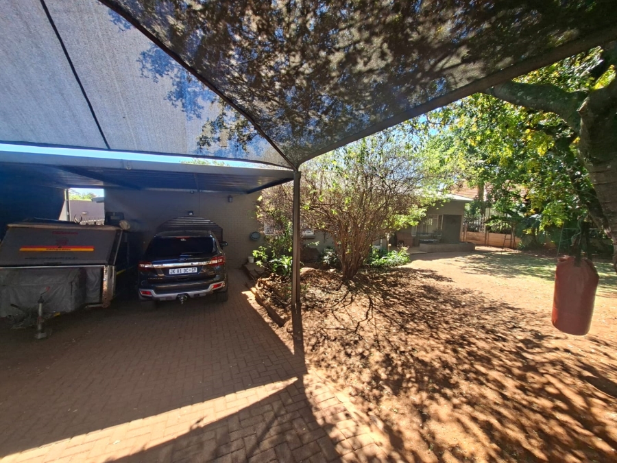 3 Bedroom Property for Sale in Wentworth Park Gauteng