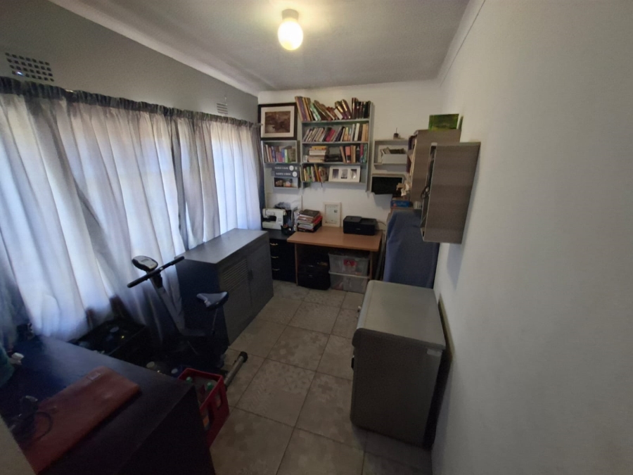 3 Bedroom Property for Sale in Wentworth Park Gauteng