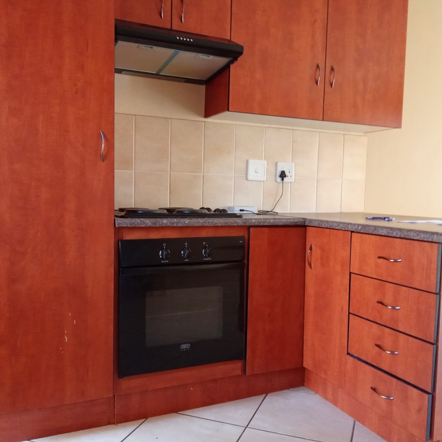 2 Bedroom Property for Sale in Groblerpark Gauteng