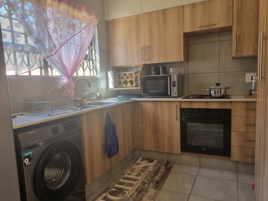 3 Bedroom Property for Sale in Equestria Gauteng