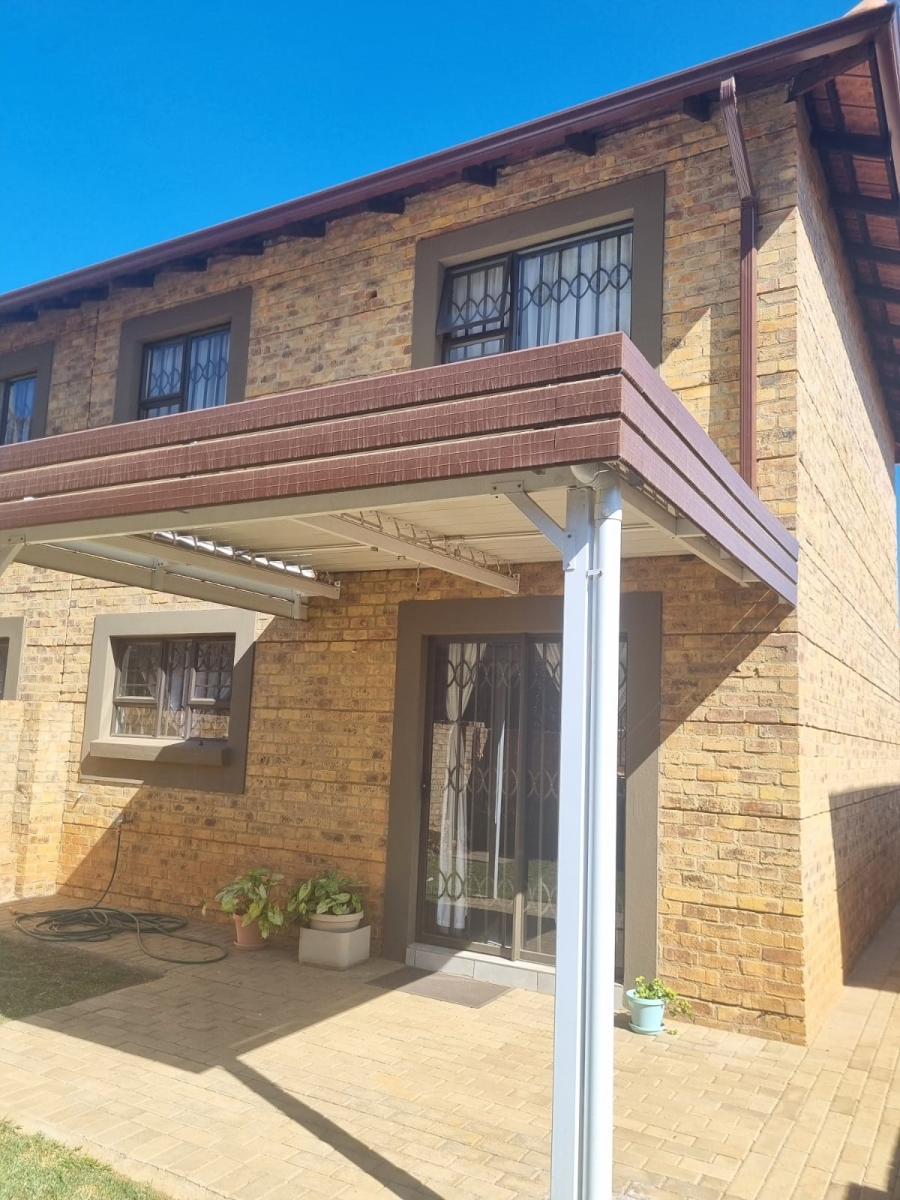 3 Bedroom Property for Sale in Equestria Gauteng