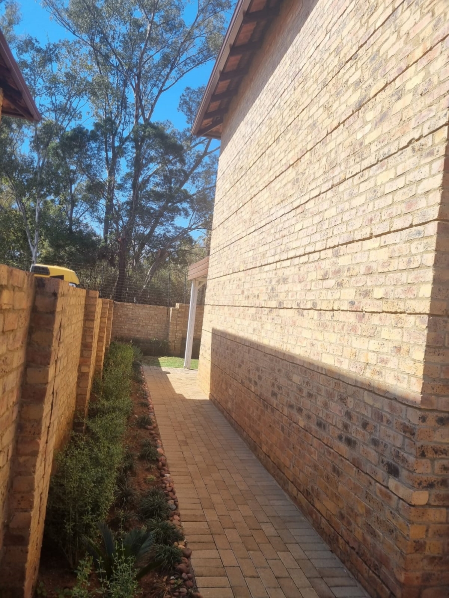 3 Bedroom Property for Sale in Equestria Gauteng