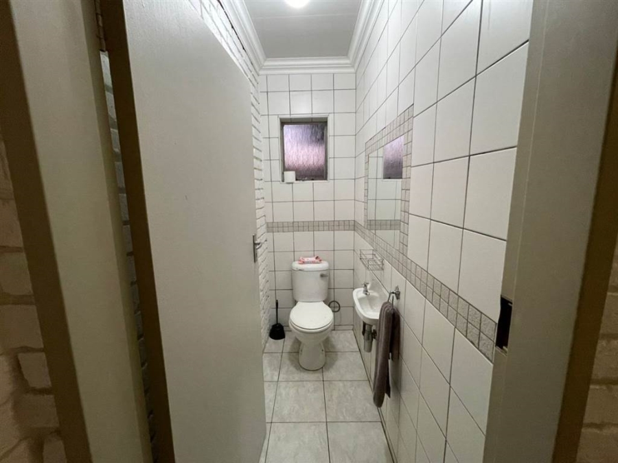 4 Bedroom Property for Sale in Montana Gauteng