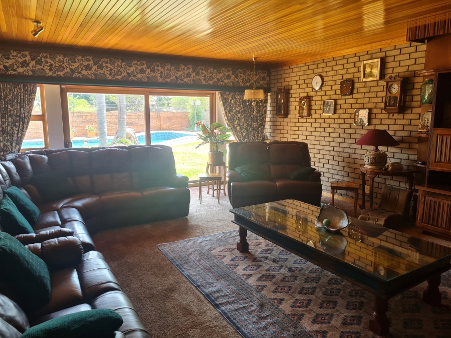 5 Bedroom Property for Sale in Kenleaf Gauteng